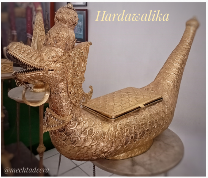 Regalia Hardawalika 